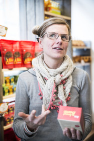 Saltå kvarn, Kari och Karin, illustratör och formgivare